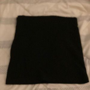 Floral imprinted black mini skirt